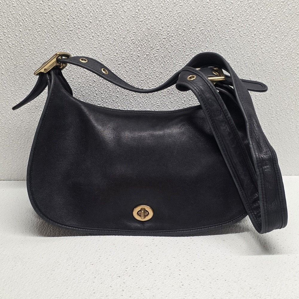 Vintage Coach 9338 Legacy Crescent Black Leather Shoulder Bag Purse Turnlock